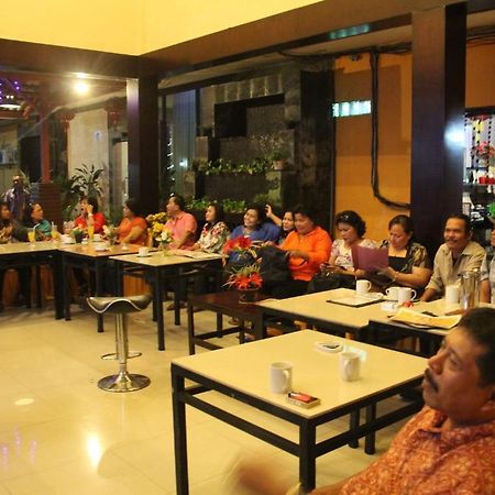 Hotel Sing A Song Pematangsiantar Esterno foto