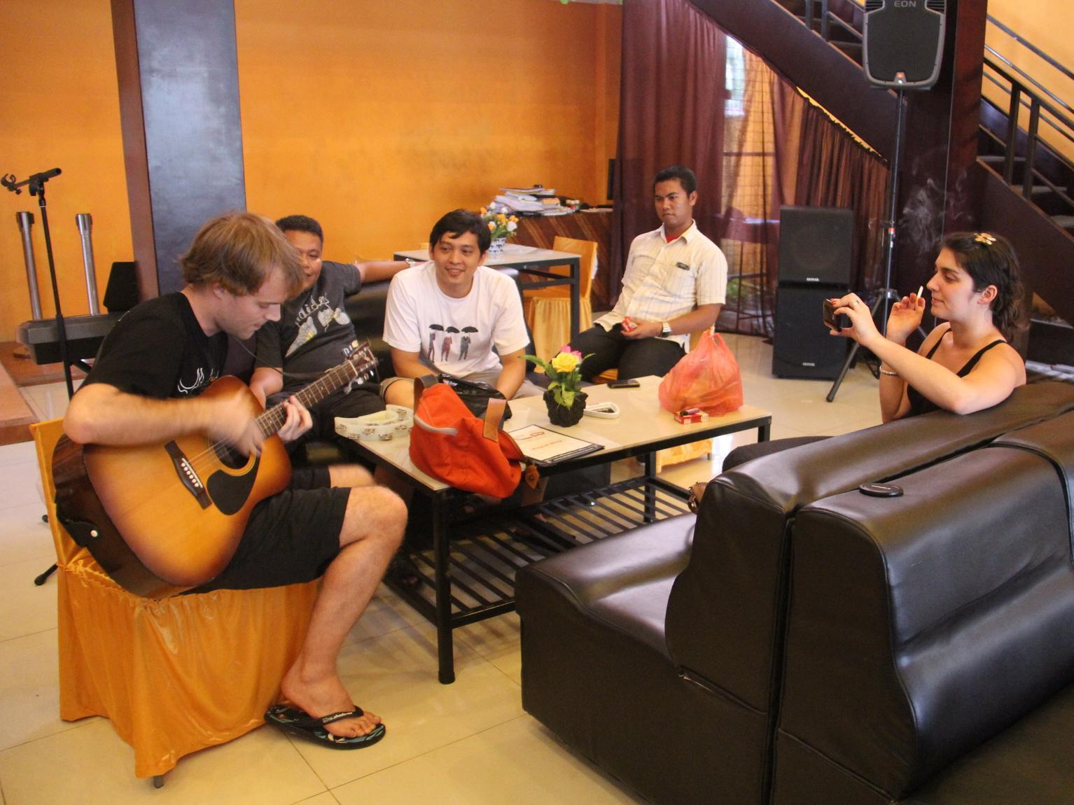 Hotel Sing A Song Pematangsiantar Esterno foto