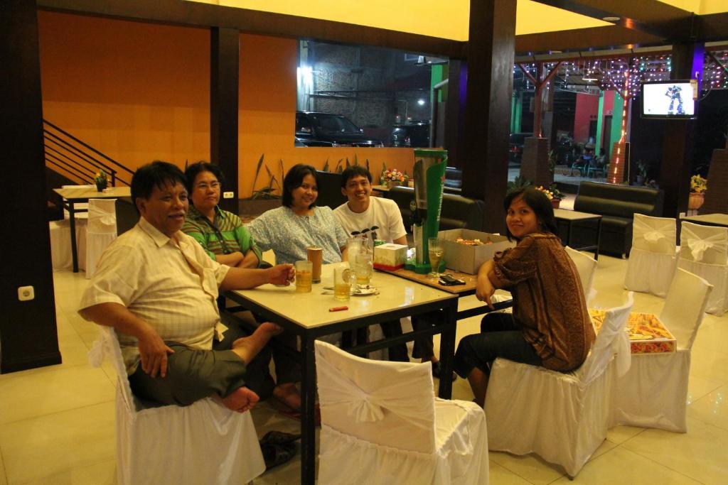 Hotel Sing A Song Pematangsiantar Esterno foto